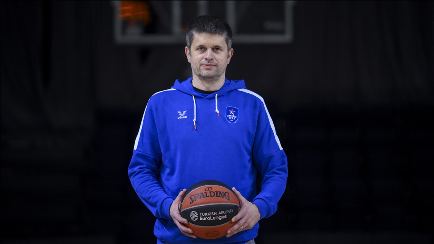 Anadolu Efes Başantrenörü Mijatovic, galibiyet için planlarını açıkladı