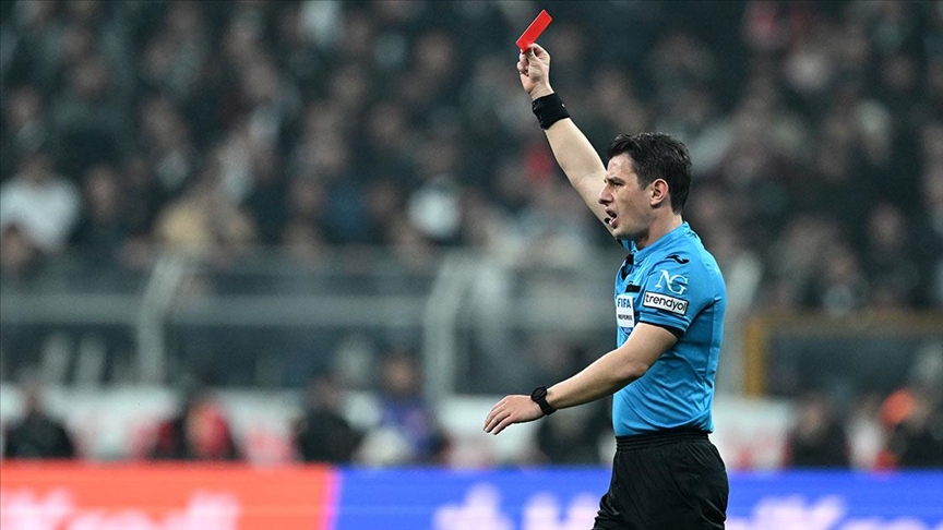 UEFA, Türk hakem Halil Umut Meler'in 2024 Avrupa Futbol Şampiyonası'nda görev alacağını açıkladı