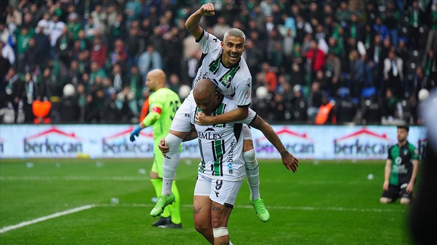 Sakaryaspor, Süper Lig için play-off finalinde rakibini bekliyor