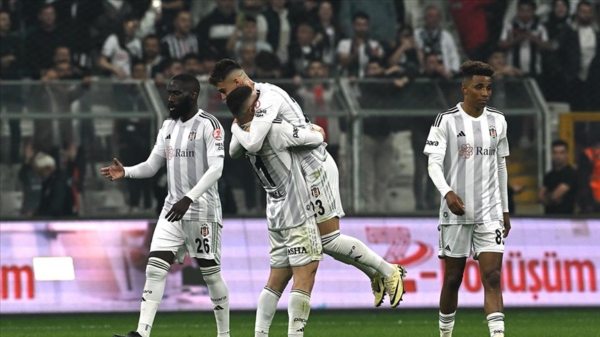 Beşiktaş, Süper Lig'in 36. haftasında yarın Alanyaspor'a konuk olacak