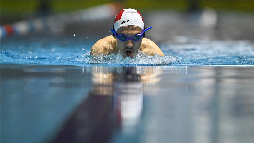 Sporla hayata yeniden tutunan engelli yüzücü, Paralimpik Oyunları’nda altın madalyayı hedefliyor