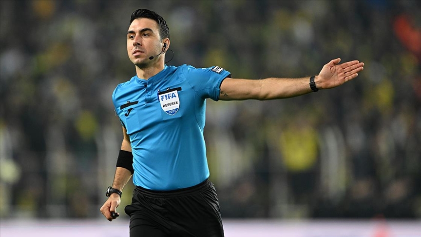 FIFA kokartlı hakem Arda Kardeşler, Slovenya-Bulgaristan maçını yönetecek