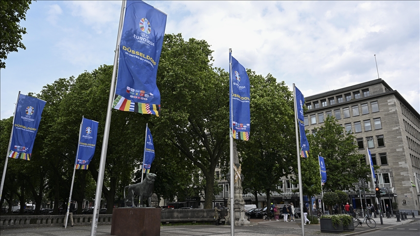 Düsseldorf, EURO 2024'teki ilk maçına hazır