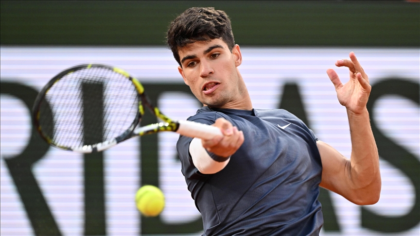 Alcaraz, Fransa Açık'ta yarı finale çıktı