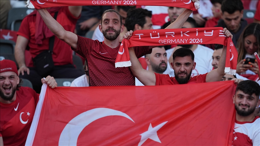 Türkiye'den EURO 2024 çeyrek finalinde karşılaşacağı Hollanda'ya 