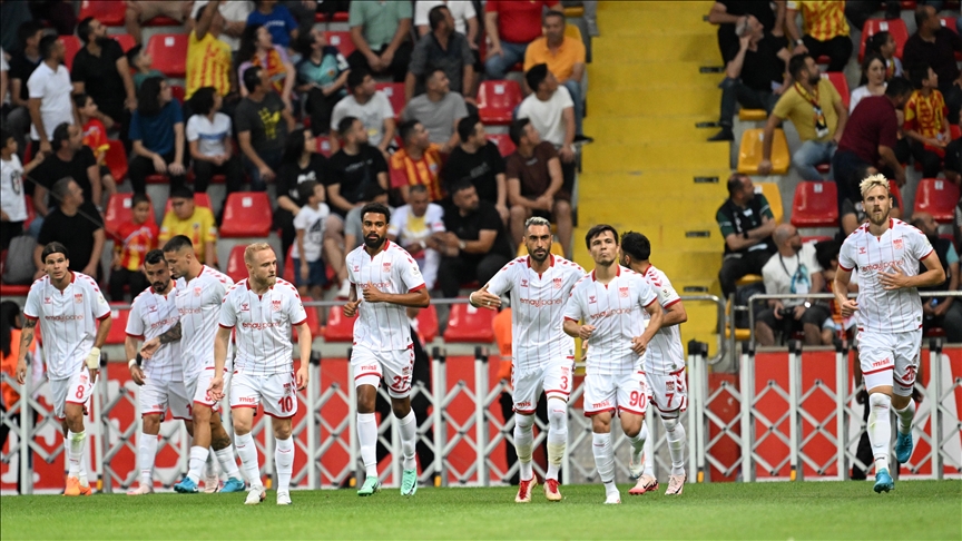 Trendyol Süper Lig'in 2. haftasında Net Global Sivasspor, konuk olduğu Bellona Kayserispor'u yendi