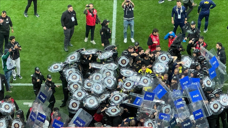 Fenerbahçe-Galatasaray maçı sonrası yaşanan olaylara ilişkin 5 şüpheli hakkında iddianame düzenlendi