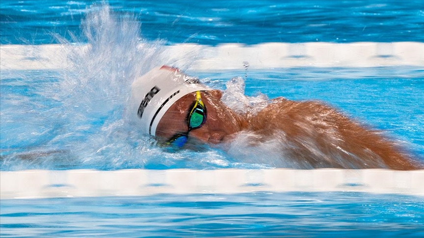 Milli yüzücü Kuzey Tunçelli, olimpiyat oyunları tarihinde yüzmede finale kalan ilk Türk sporcu oldu