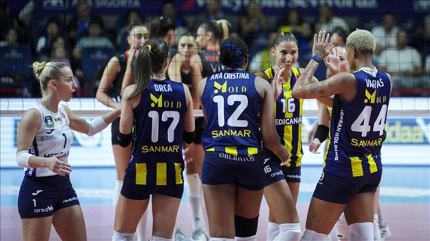 Voleybolda Fenerbahçe Medicana, 2024 Kadınlar AXA Sigorta Şampiyonlar Kupası'nın sahibi oldu
