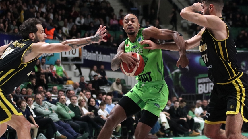 TOFAŞ, sahasında Yunanistan temsilcisi Maroussi Basketbol'u mağlup etti