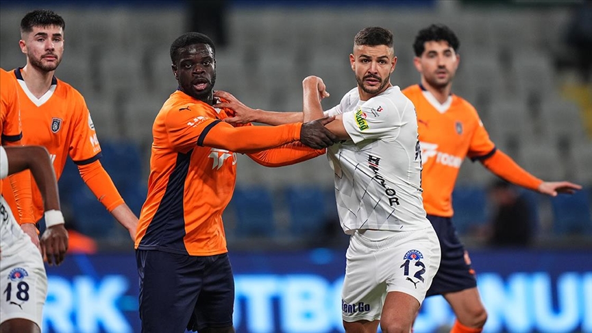 RAMS Başakşehir ile Kasımpaşa 2-2 berabere kaldı
