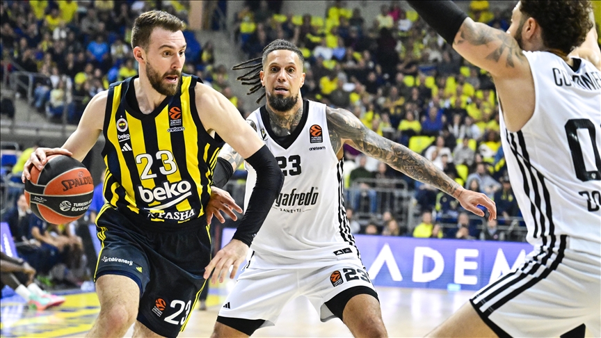 Fenerbahçe Beko, İtalyan ekibi Virtus Segafredo Bologna'yı mağlup etti