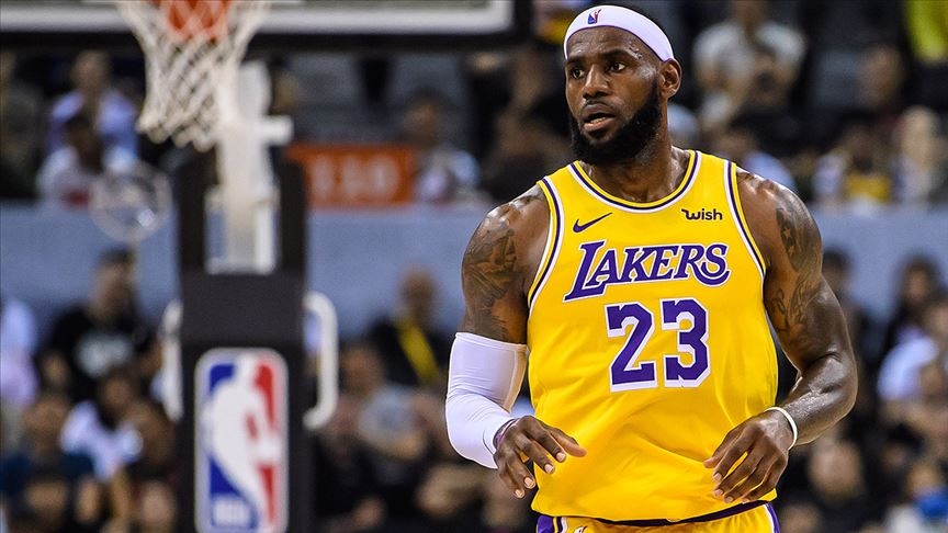 NBA'de Lakers, LeBron James'in 