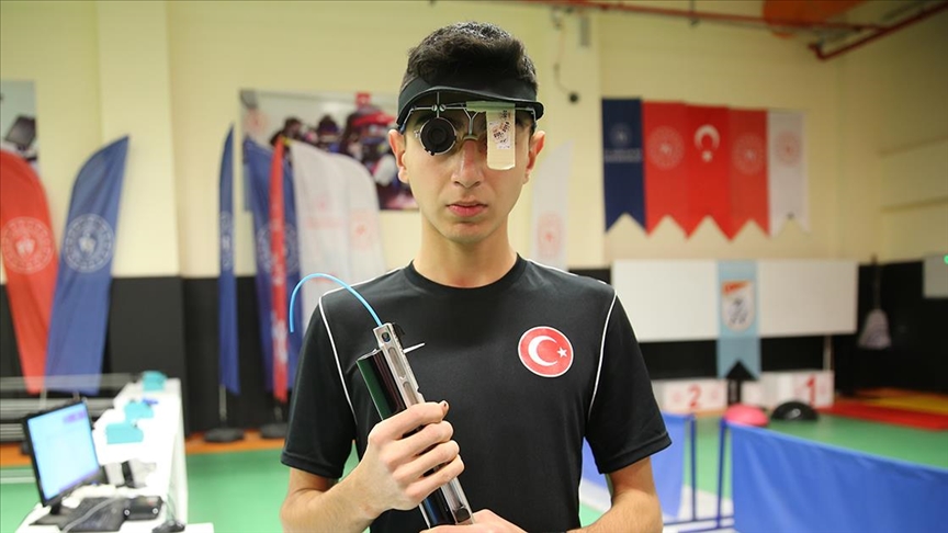 Atıcılıkta bronz madalya sahibi milli sporcu Mahmut İpekçioğlu, Avrupa Gençlik Olimpik Yaz Festivali'ne odaklandı