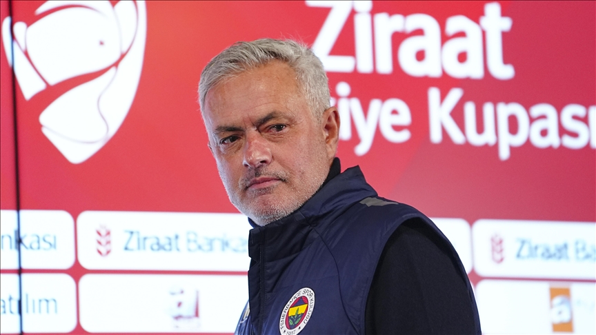 Fenerbahçe Teknik Direktörü Mourinho: Bir üst tura yükselmek için 6 puanın yeterli olduğunu düşünmüyorum