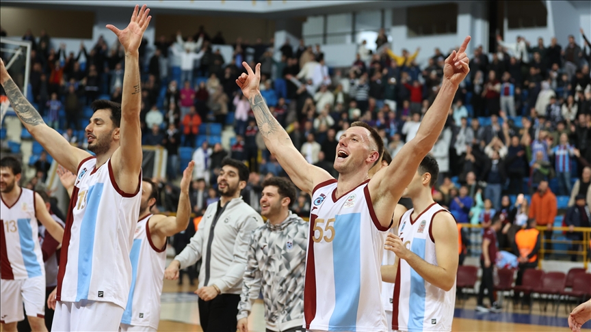 Trabzonspor Basketbol Takımı'nda şampiyonluk hesapları