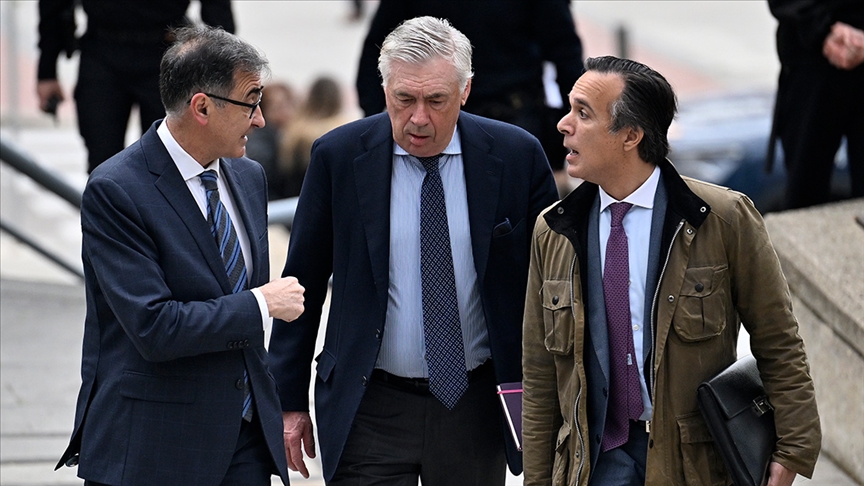 Ancelotti, İspanya'da vergi kaçırmak suçundan yargılanıyor