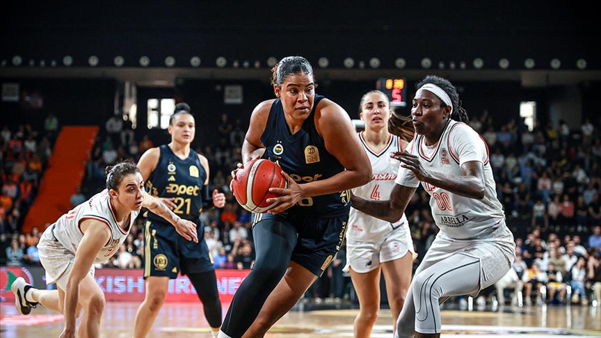 Fenerbahçe Opet, ING Kadınlar Basketbol Süper Liginde şampiyon oldu