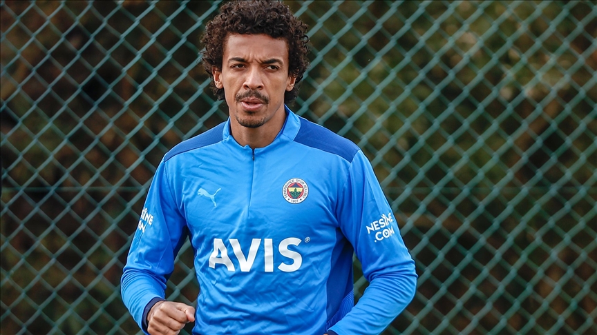 Fenerbahçe'den akciğer damarında pıhtı tespit edilen Luiz Gustavo için 