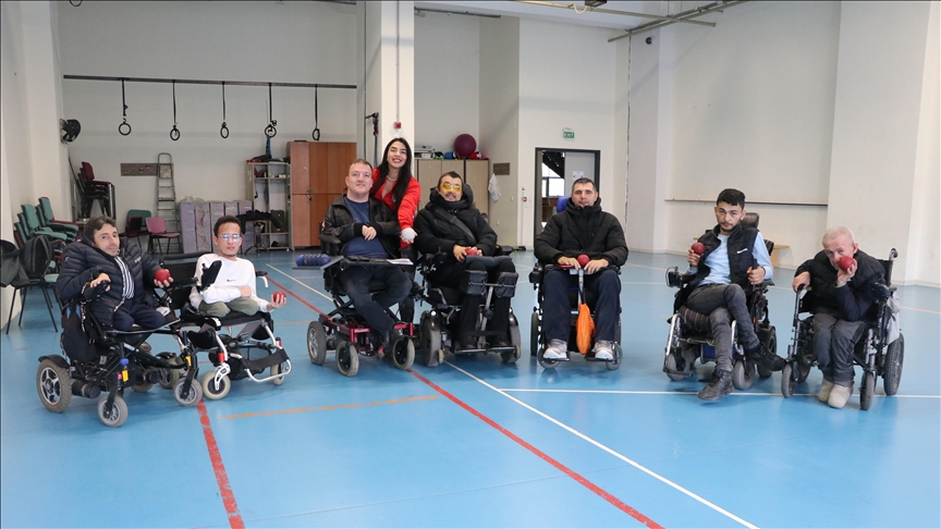 Boccia ile sosyalleşen 