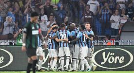 Trabzonspor, sahasında Kocaelispor'u yendi